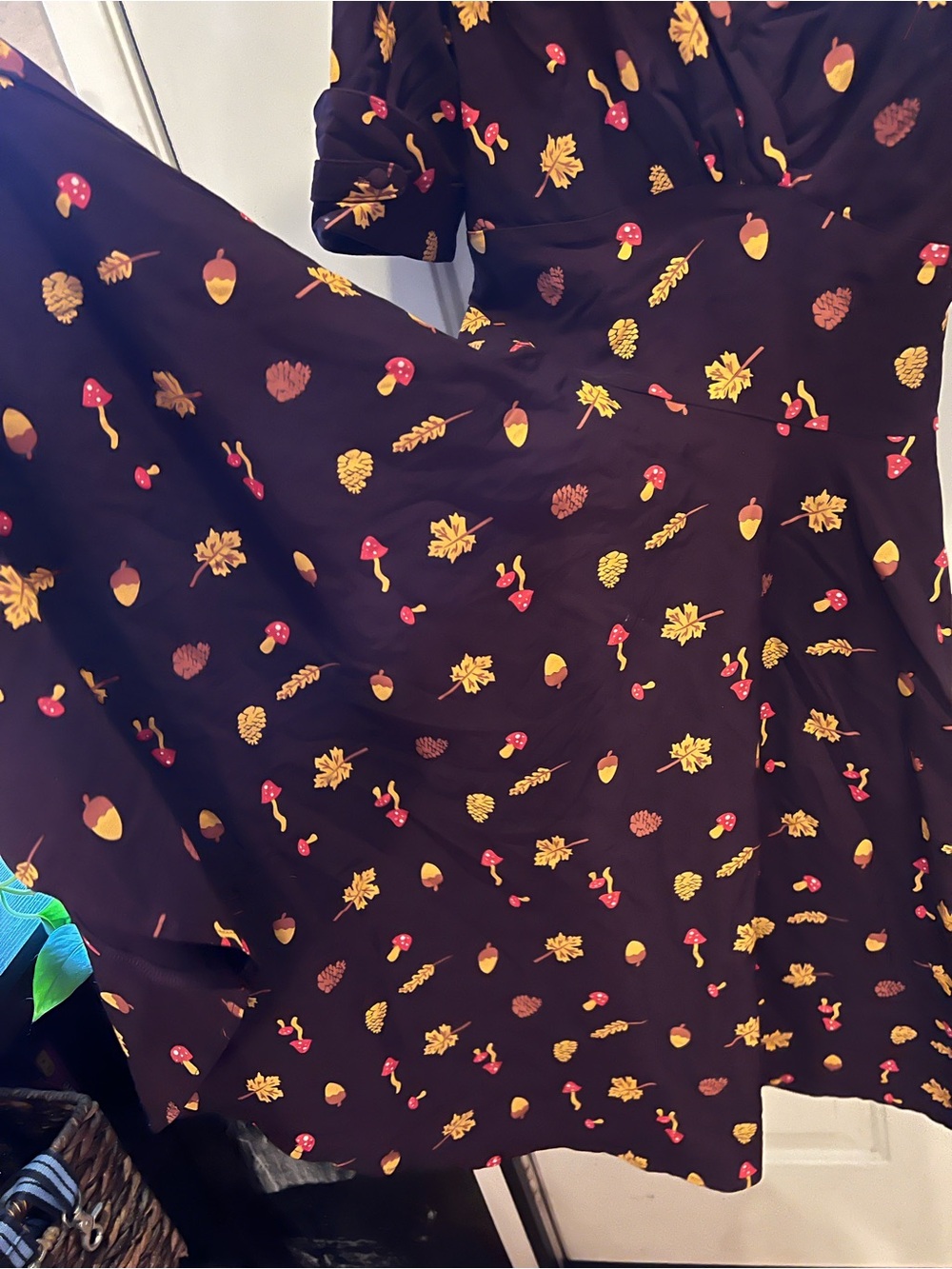 Unique Vintage Dress Brown pinecones, Mustard Leaf Print - Picture 4 of 5